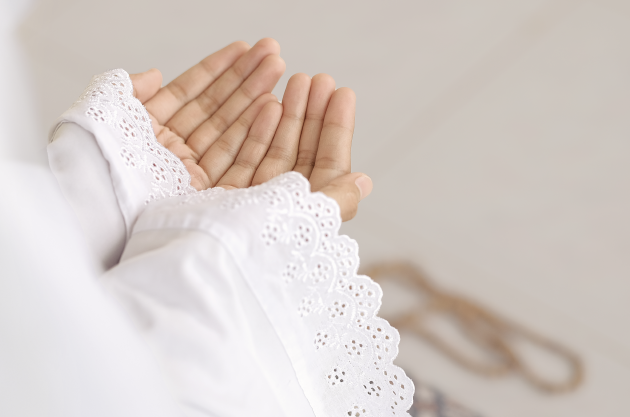 أخرج زكاة